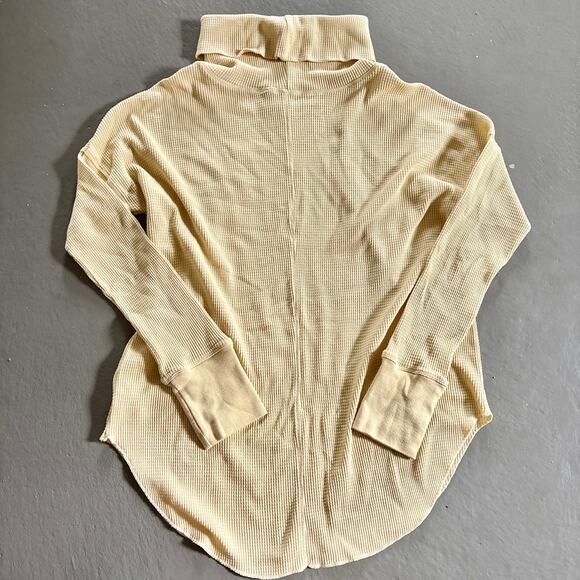 Aritzia Thermal Waffle Knit Cowl Neck Sweater Soft Butter Yellow Medium - Picture 4 of 8
